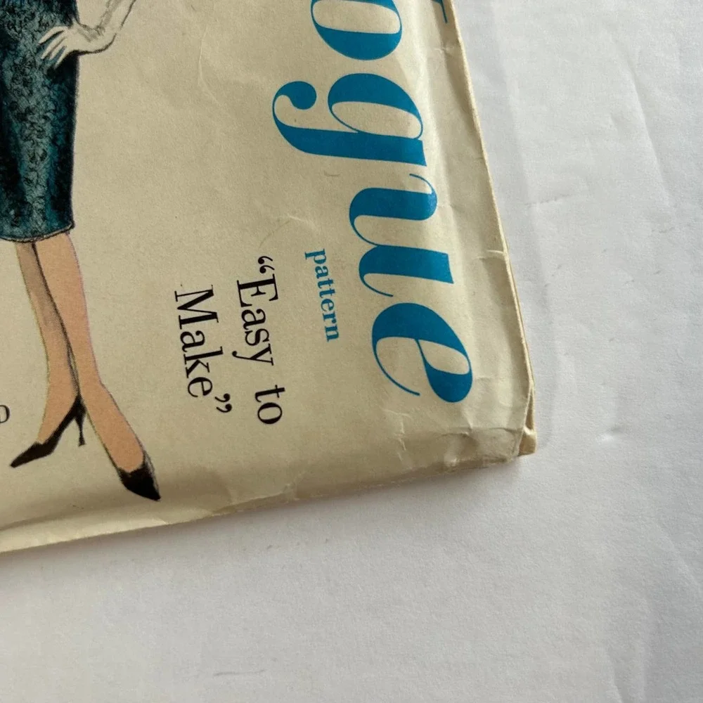 Vogue Vintage 1960's Pattern #5411 Dress Jumper Dress Slip‎ Size 10